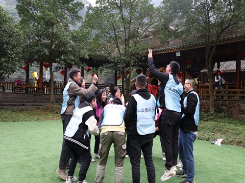 �����l(f��)չ��˾�����ľ������F(tu��n)�Y(ji��)�^���������l(f��)չ��˾�_չ�������